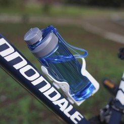 Garrafa Plástica 700ml com Alça de Silicone Personalizada