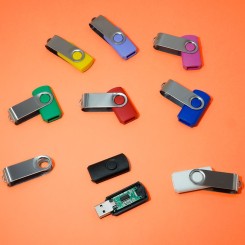 Carcaça para Pen Drive Giratório Brilhante Personalizada