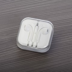 Fone de Ouvido Estéreo com Controle de Volume