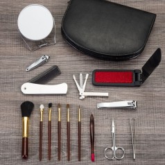 Kit Manicure e Maquiagem com 15 Peças Personalizado