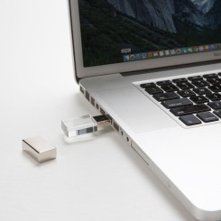 Pen Drive 4GB de Vidro Personalizado