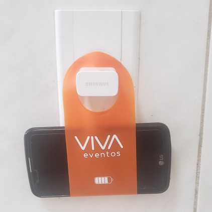 Suporte Celular de Parede em PVC Personalizado