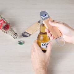 Abridor de Garrafa Madeira e Inox Personalizado