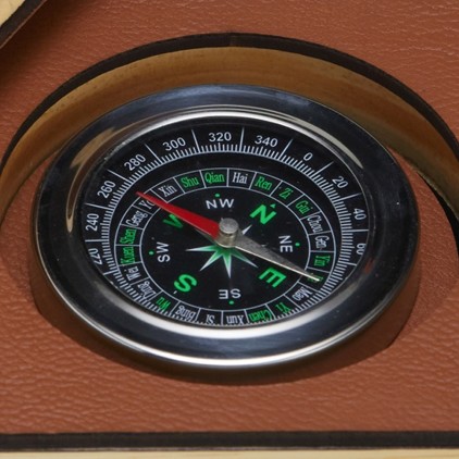 Bússola Premium de Luxo Personalizada