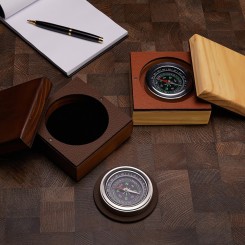 Bússola Premium de Luxo Personalizada