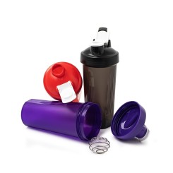 Coqueteleira 700ml com Misturador e Alça