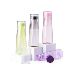 Garrafa Plástica 550ml com Copo Integrado Personalizada