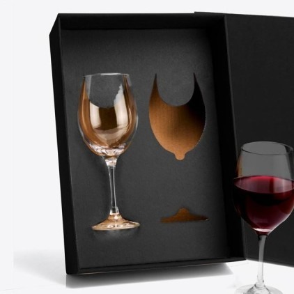 Jogo com 2 Taças de Vidro para Vinho Personalizado