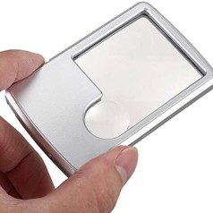 Lupa de Plástico com Luz Personalizada