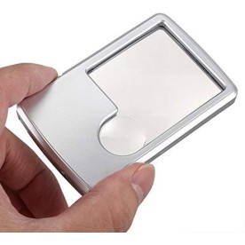 Lupa de Plástico com Luz Personalizada