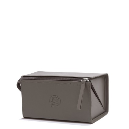 Necessaire Rígida 180° em Couro Personalizada 