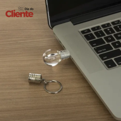 Pen Drive Formato Lâmpada 4GB Personalizado